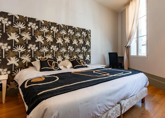 Logis Hotel De La Tour Libourne